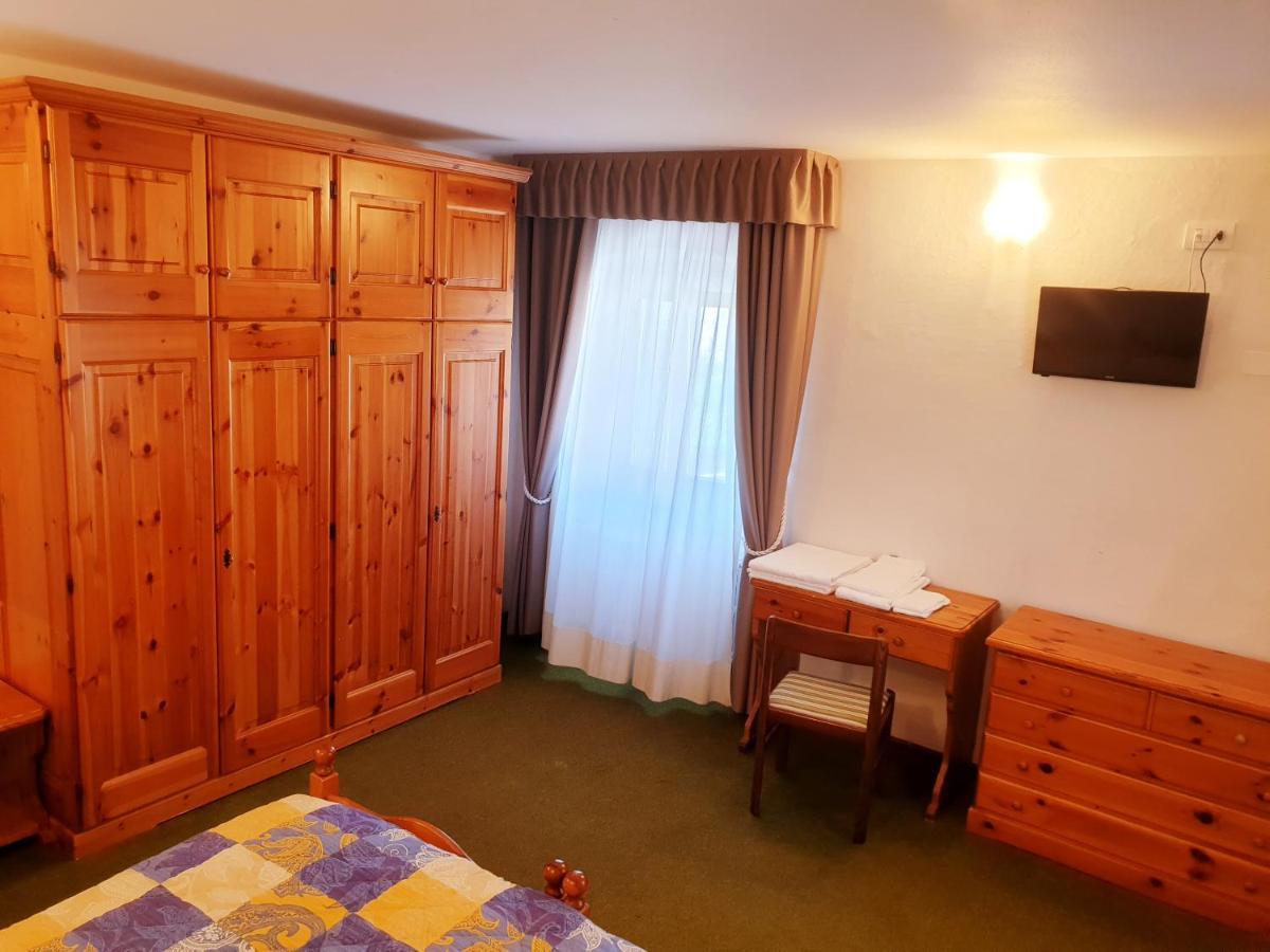 Albergo Trieste Lorenzago Di Cadore Eksteriør bilde